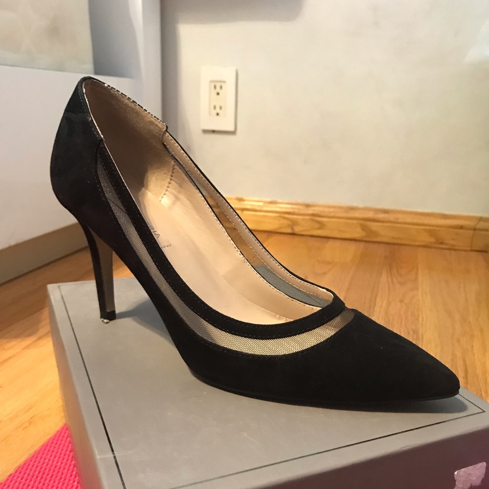 BCBG Maxazria Sexy Elegant Heels